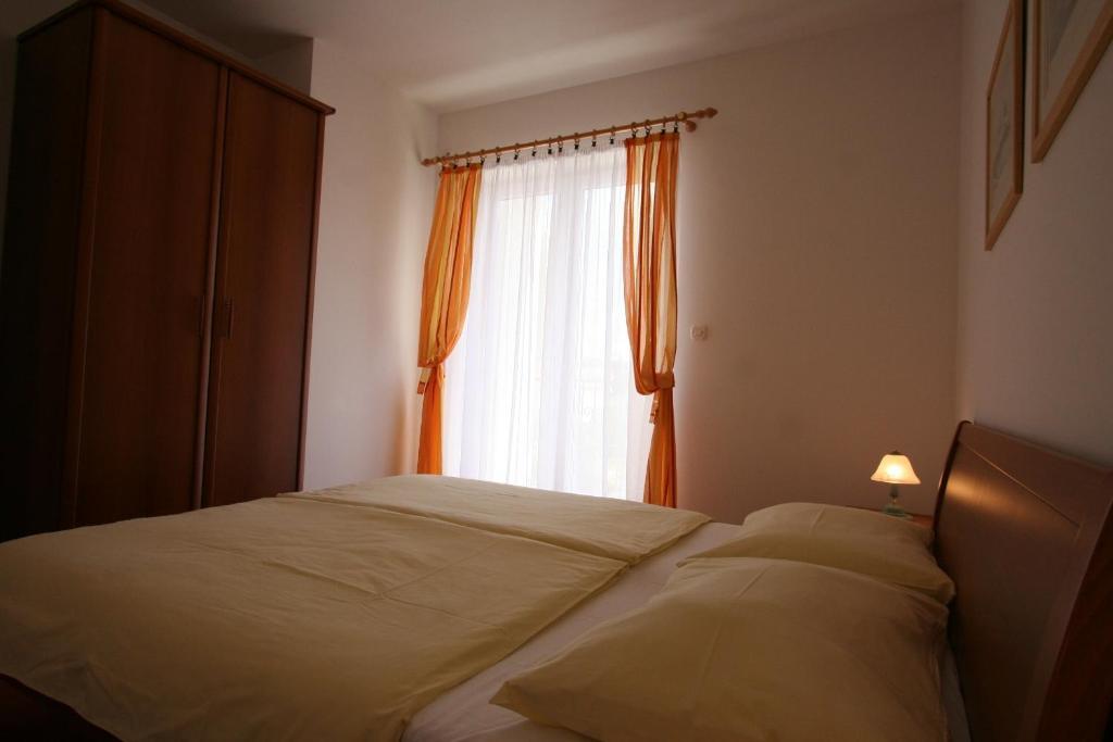 Apartments Bogovic Malinska Ruang foto
