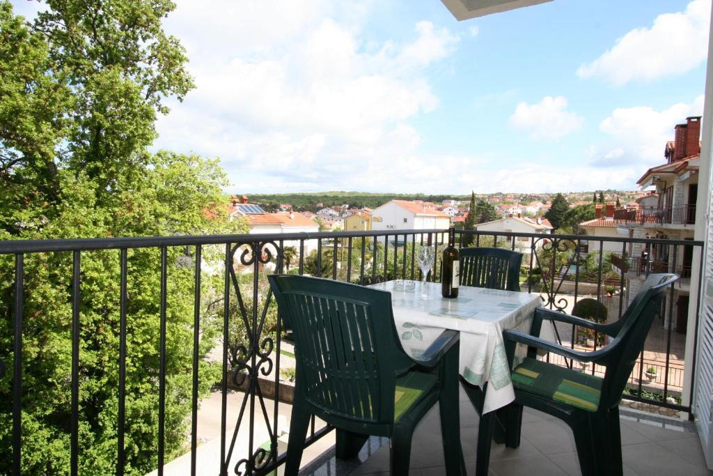 Apartments Bogovic Malinska Ruang foto